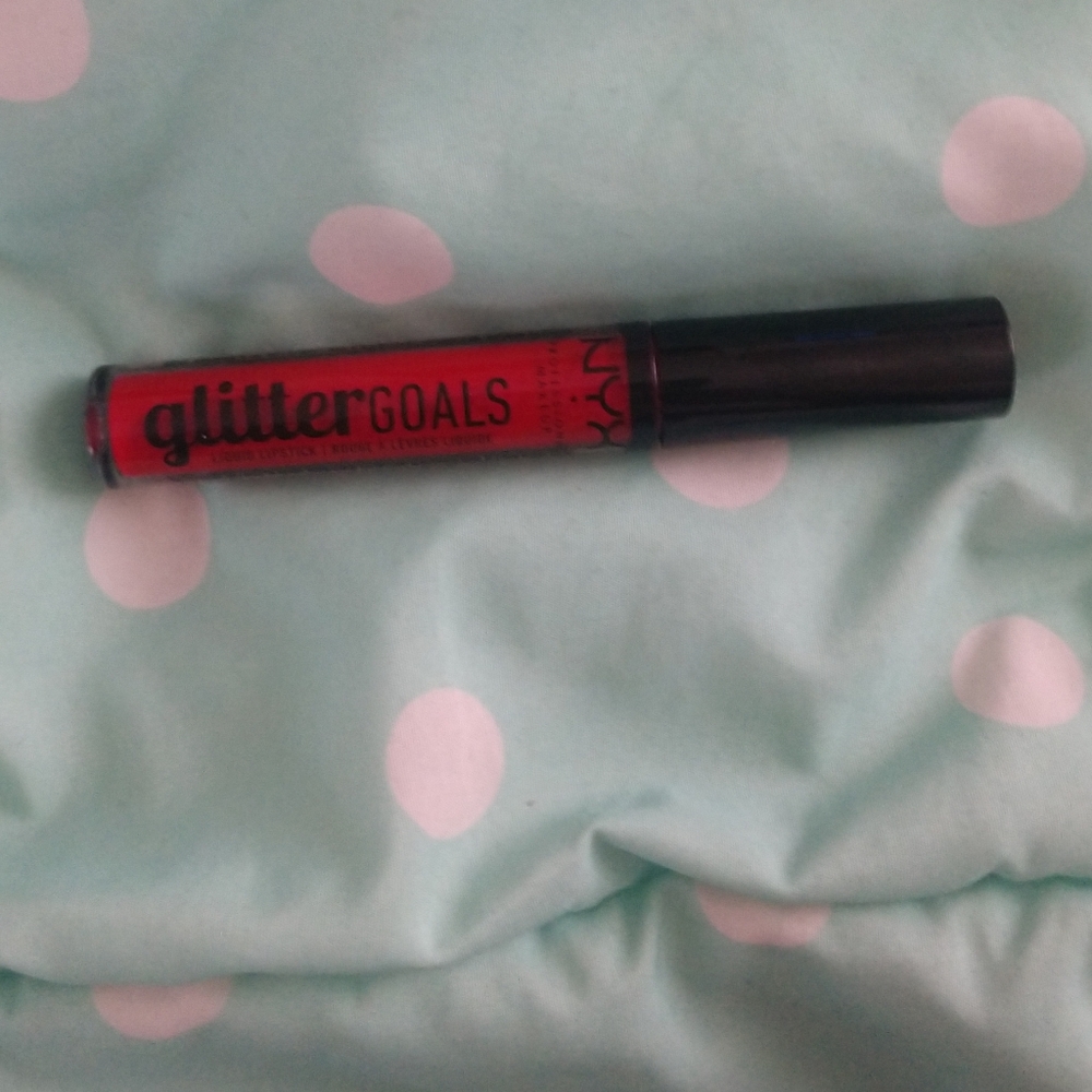 SOLD | NYX Glitter Goals